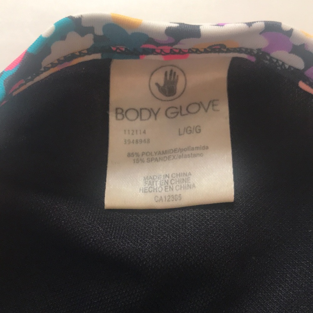 Body Glove Bikini Floral & Black - Picture 13 of 13